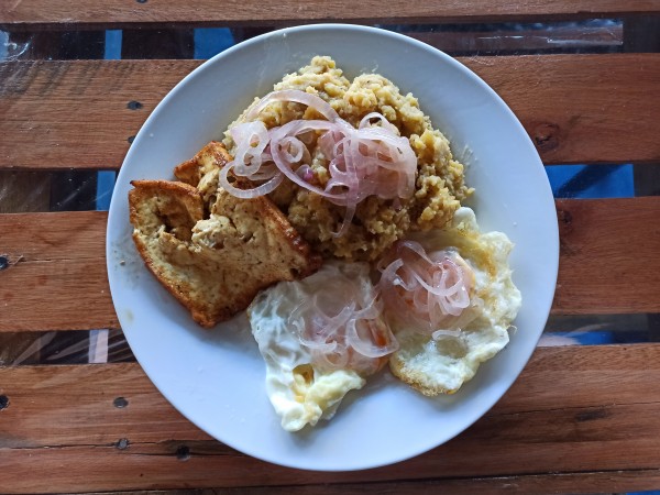 What is a typical Dominican 'Desayuno dominicano'? What is a typical Dominican 'Desayuno dominicano'?
