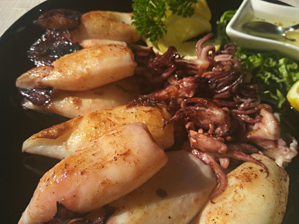 Whole grilled squids – Dobra river