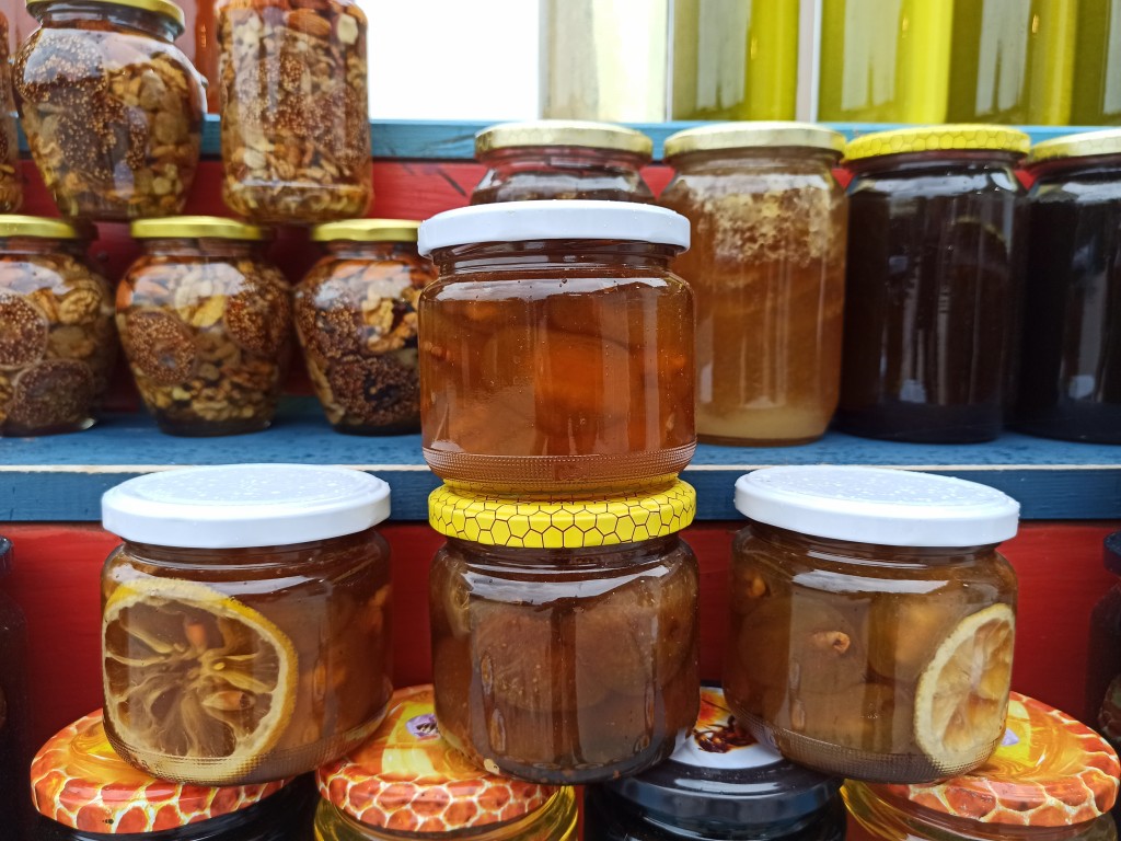 Which Montenegrin honey shall I buy?