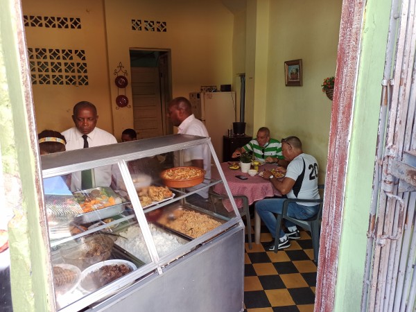 What is a 'comedor' in the Dominican Republic?