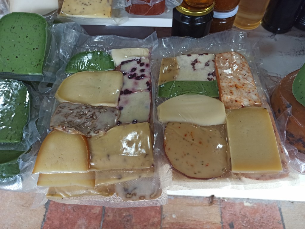 Montenegrin mixed-cow milk cheese