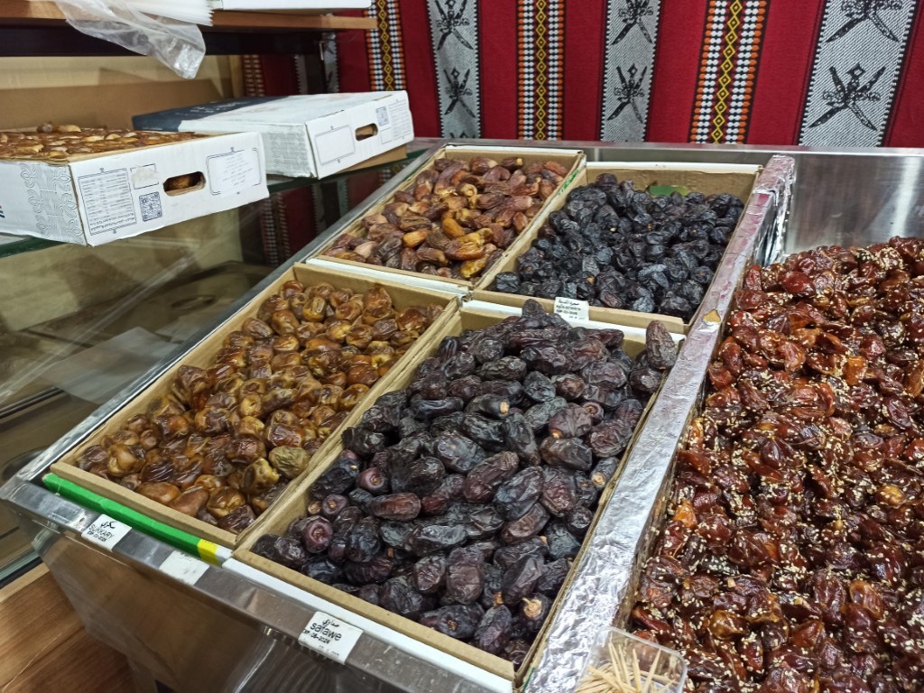 Sukkari and safawe dates from Oman