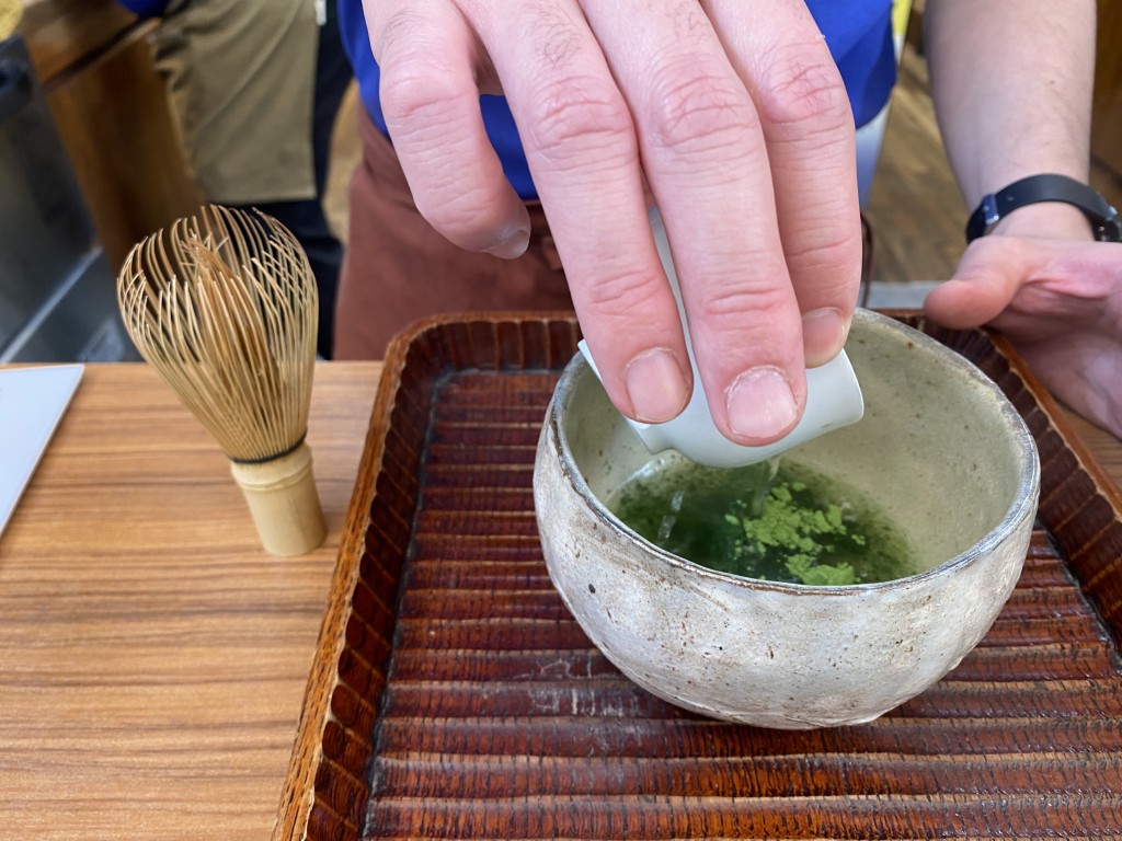 Add 2 oz of warm water to the ‘chawan’ or to an appropriate bowl