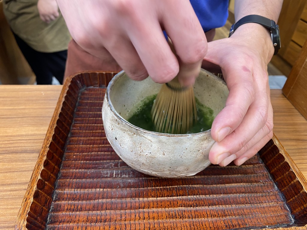 Whisk the mixture of the warm water and matcha tea into a smooth paste