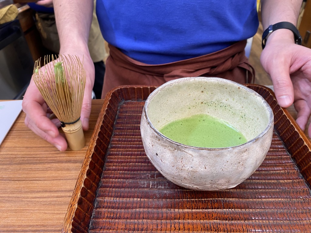 Use ‘furui’ or a fine strainer for pouring the matcha tea into your cup, but remember that traditionally, ‘chawan’ is used both for preparing the matcha tea and for drinking