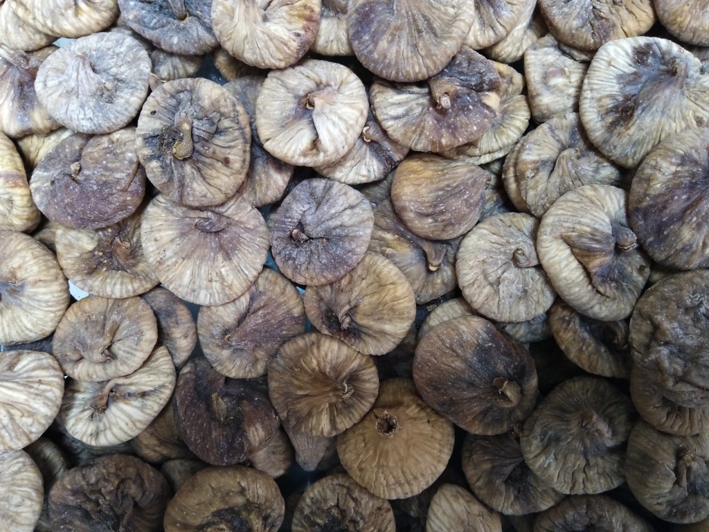 Sun-dried figs from Turkey