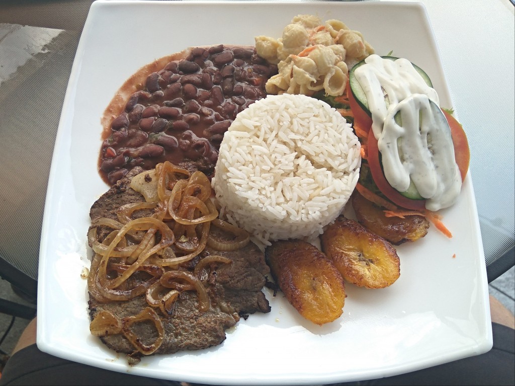 Casado con bisteck - casado with beef - Costa Rica Casado con bisteck - casado with beef - Costa Rica