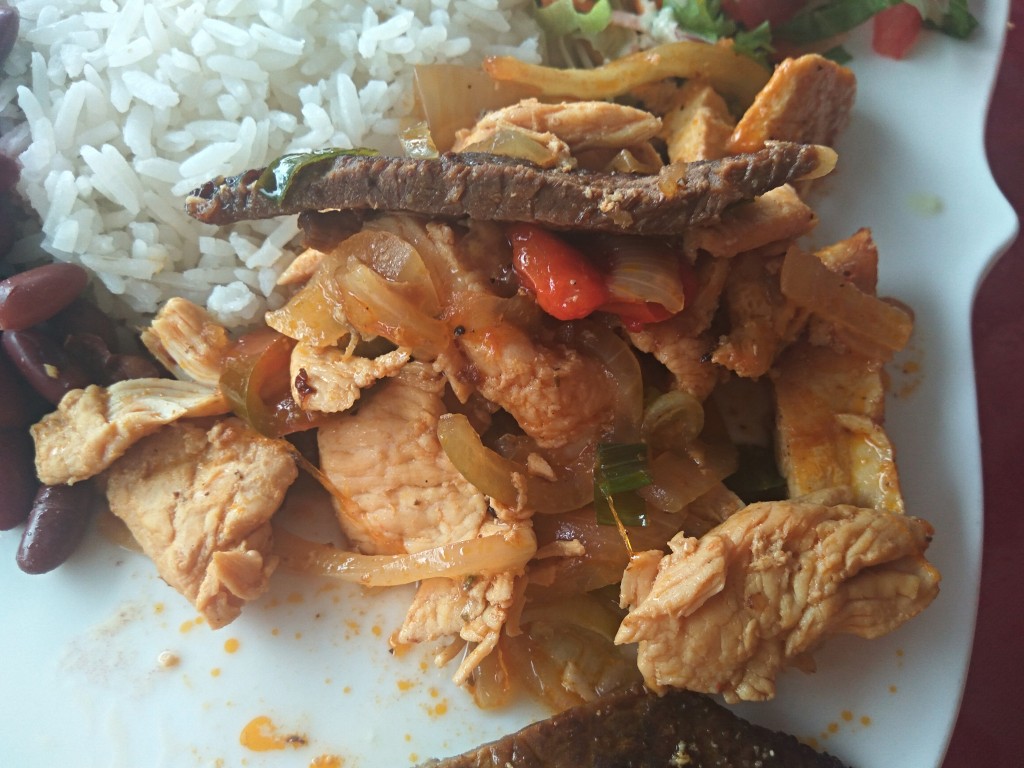 Casado con fajitas mixtas - casado with different types of meat - chicken, beef and pork - Costa Rica Casado con fajitas mixtas - casado with different types of meat - chicken, beef and pork - Costa Rica