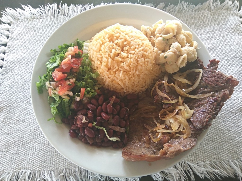 Casado con bisteck - casado with beef - Costa Rica