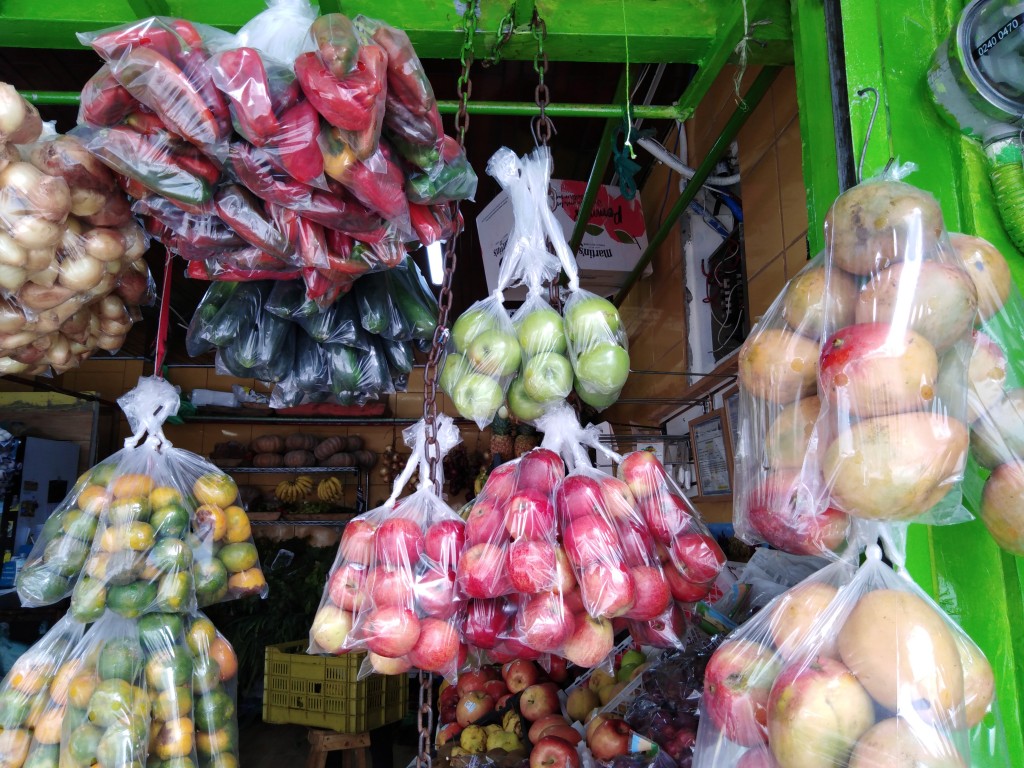 Buy some fruit packs while going to the Corcovado National Park