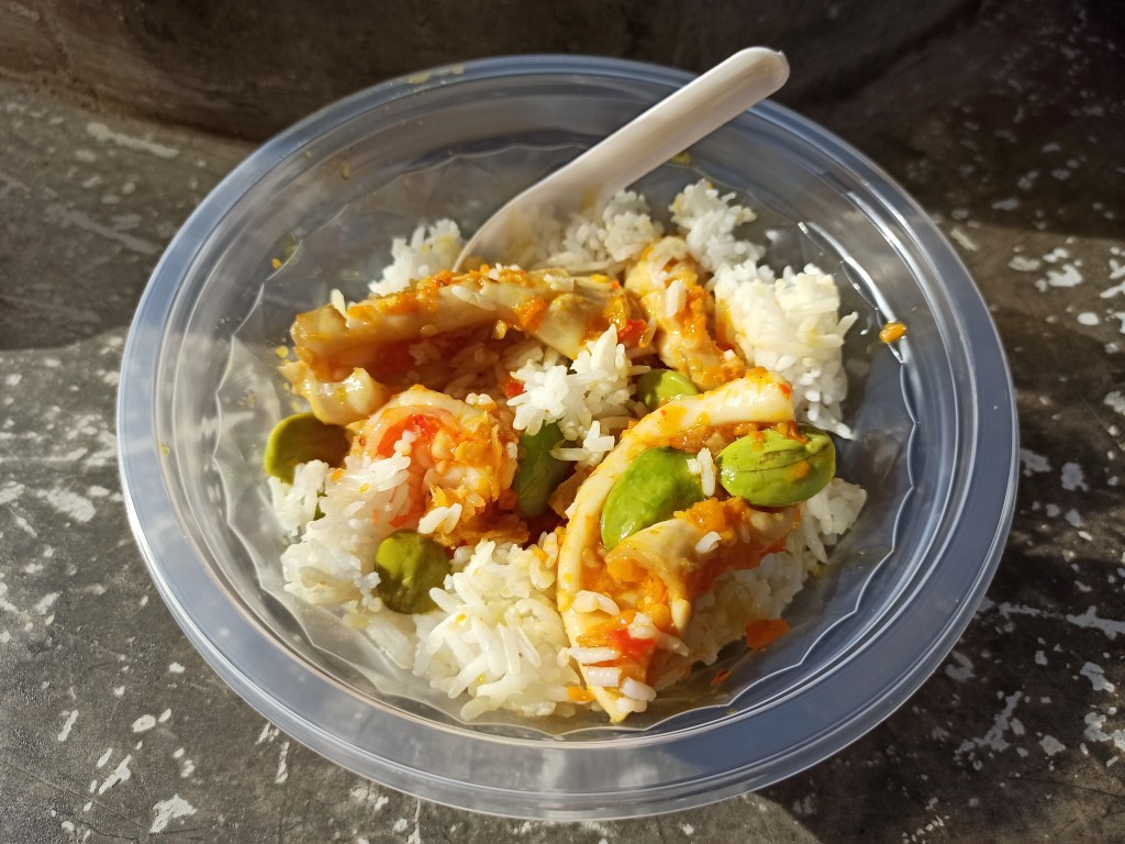 Steamed rice with seafood Steamed rice with seafood
