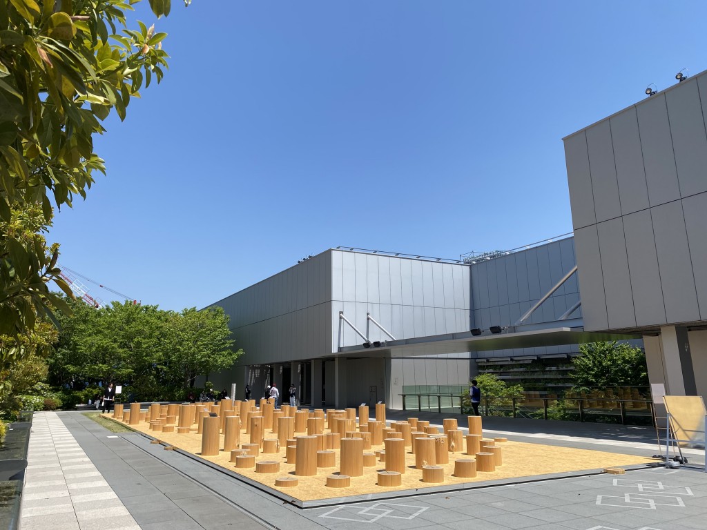 “A Tree” project on the Rooftop Garden of Ginza SIX “A Tree” project on the Rooftop Garden of Ginza SIX