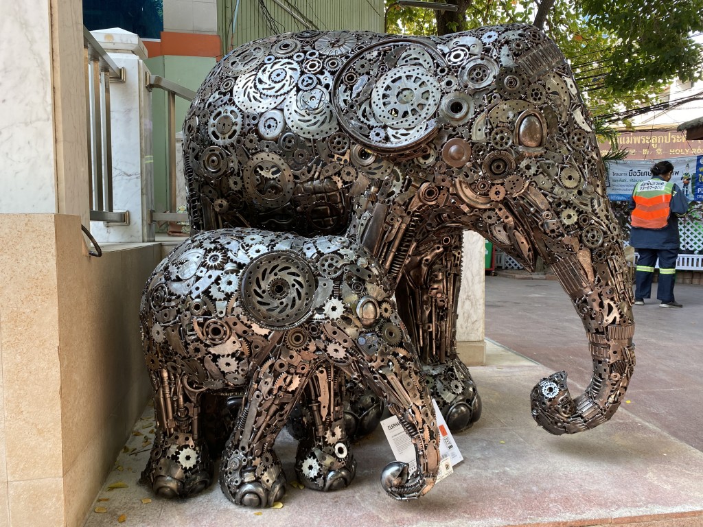 6. The Metal elephant 6. The Metal elephant