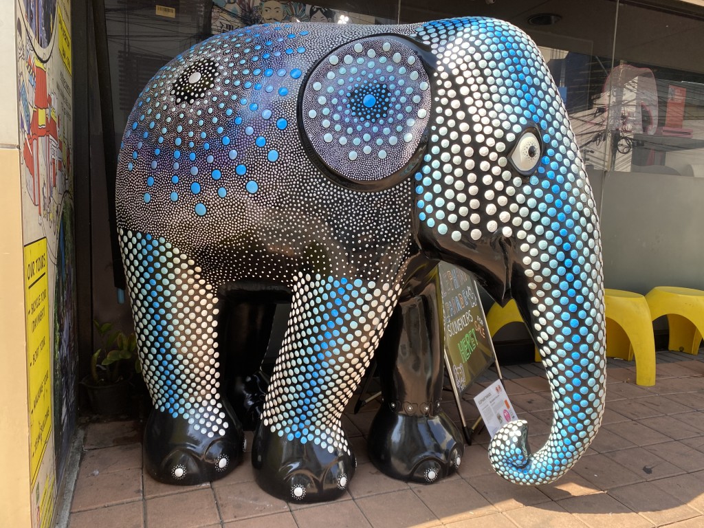 13. Blue elephant in the room 13. Blue elephant in the room